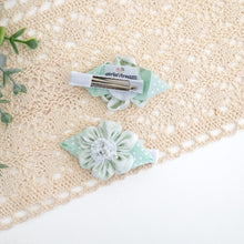 Load image into Gallery viewer, Flower Hair Clip SET