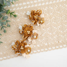 Load image into Gallery viewer, Flower Hair Clip SET