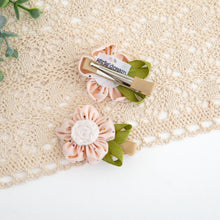 Load image into Gallery viewer, Flower Hair Clip SET