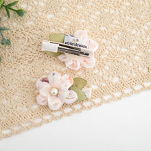 Load image into Gallery viewer, Flower Hair Clip SET